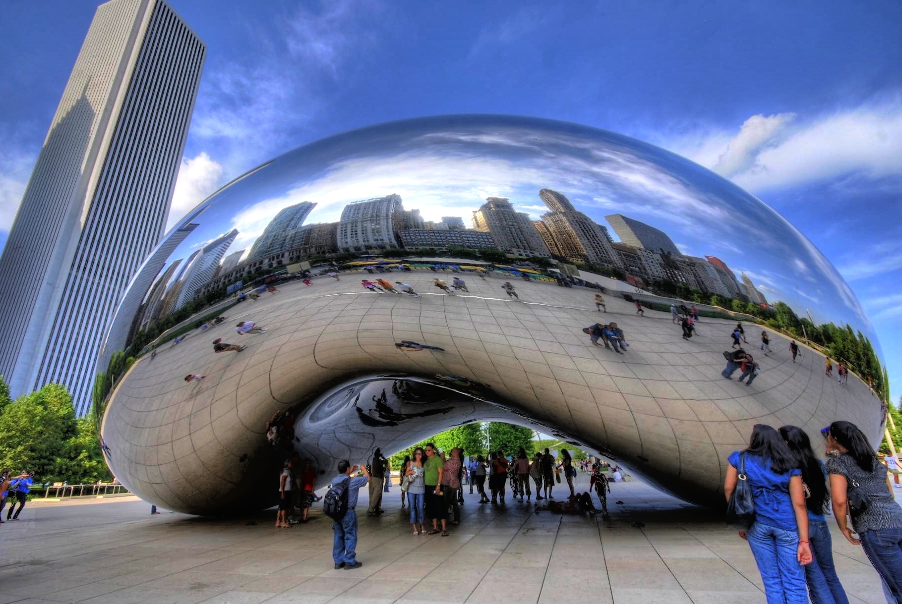 Cloud Gate punika artis British Anish Kapoor kang opera - Chicago | Secret World Trip Planner