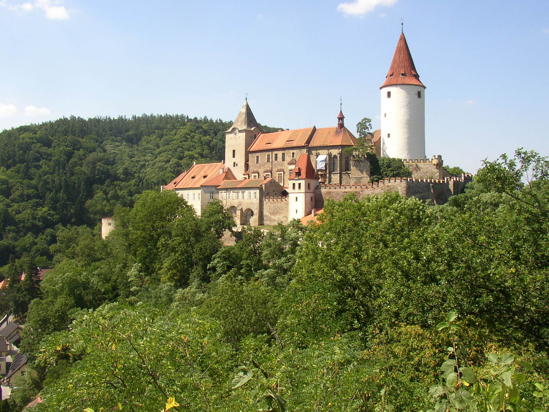 Rakovnik Castle: The favourite one of many Czech kings — a forest castle that earns the drive