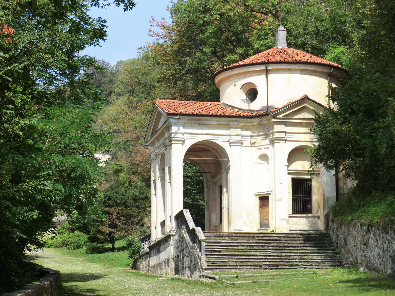 წმინდა მთა Varese - Varese | Secret World Trip Planner