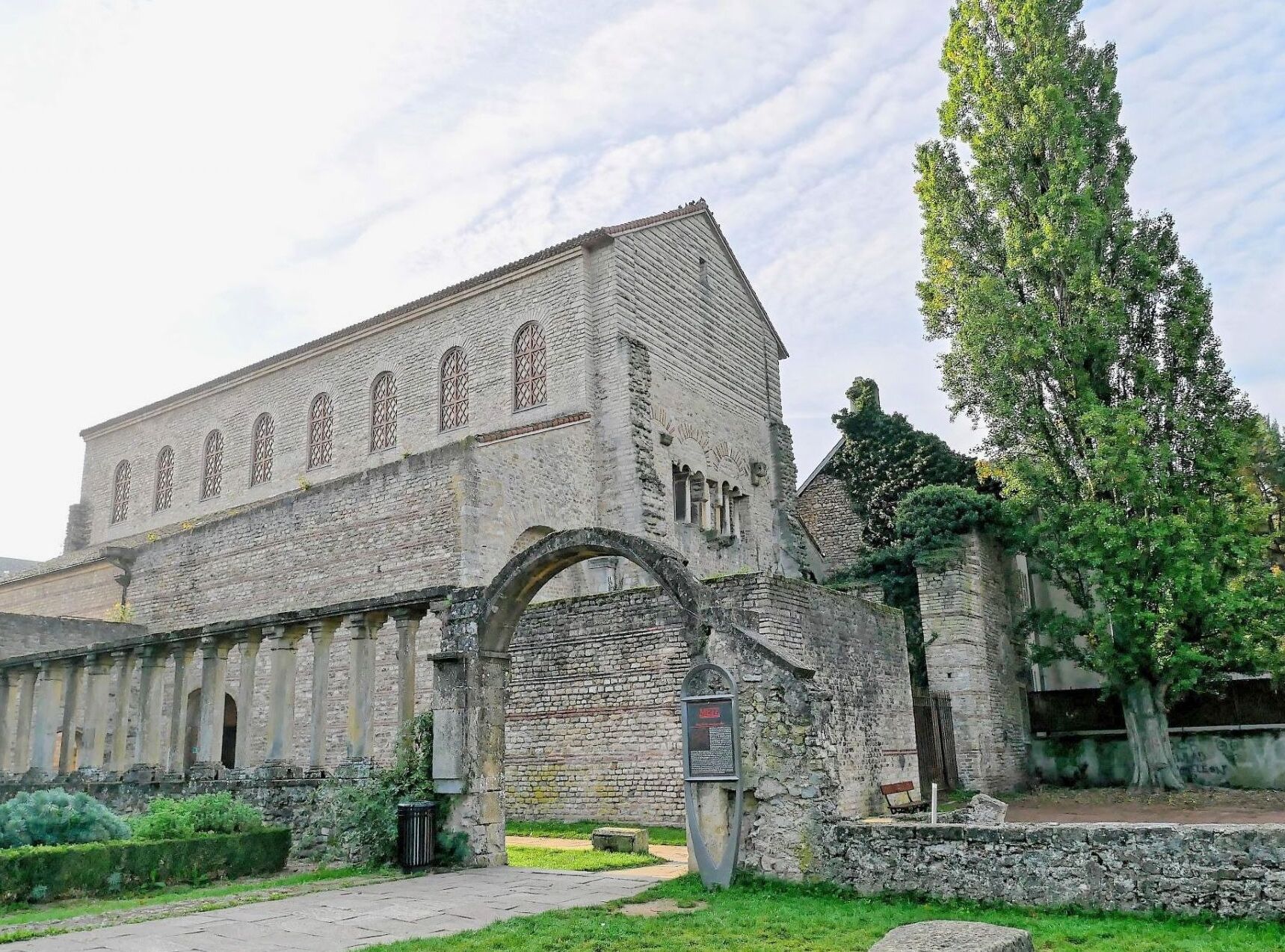 Metz | Basilica of Saint-Pierre-Aux-Nonnains - Metz | Secret World Trip Planner