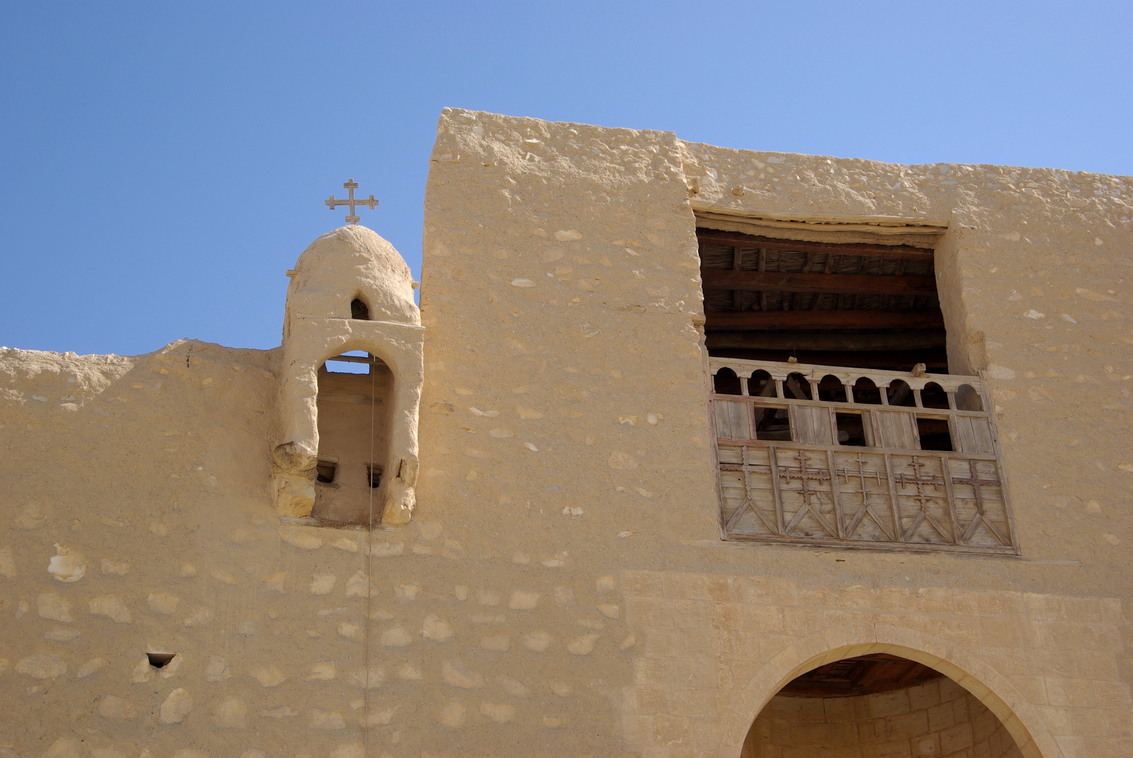 Mosteiro de Santo António no Egipto - طريق الكريمات المتفرع من طريق العين السخنة الغردقة، Qism Ras Ghareb | Secret World Trip Planner