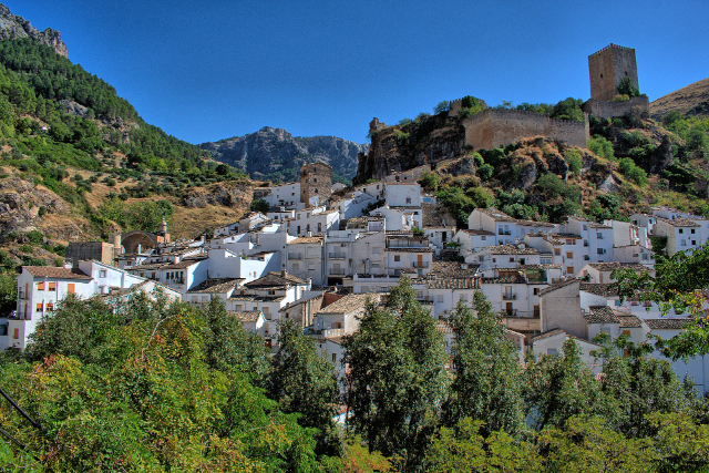 La aldea de Zuheros - Zuheros | Secret World Trip Planner