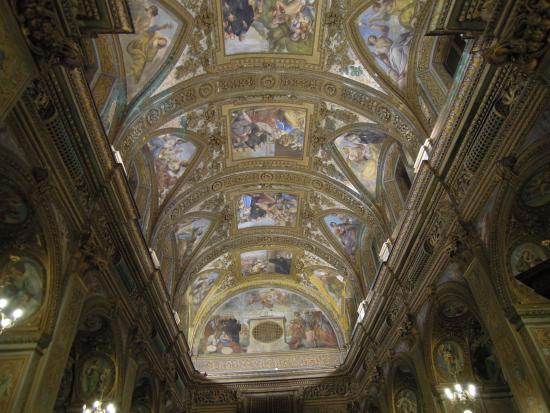 Salerno: Kanisa La San Giorgio