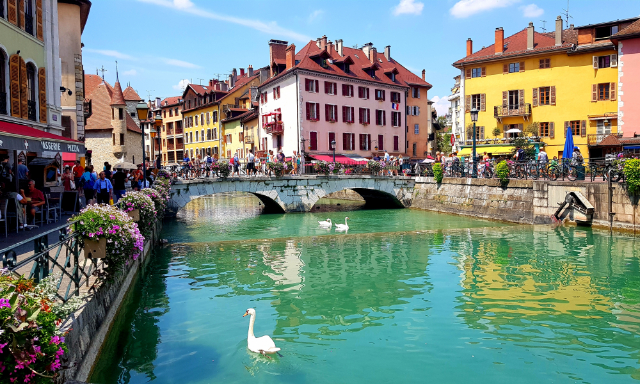 Annecy Gölü, Fransa - Lake Annecy | Secret World Trip Planner