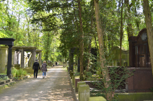 Қабристони яҳудиёни WeiBensee - Berlin | Secret World Trip Planner
