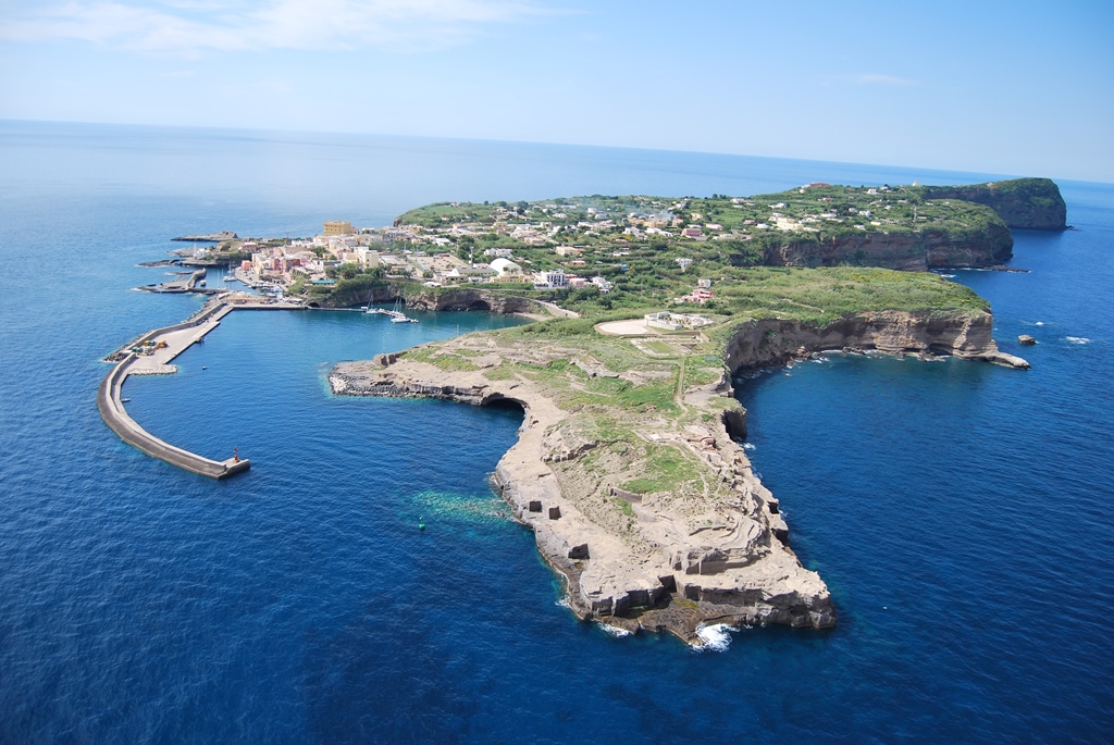 Pulo Ventotene - Ventotene | Secret World Trip Planner