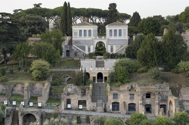 Regn Nymphaeum - Roma | Secret World Trip Planner