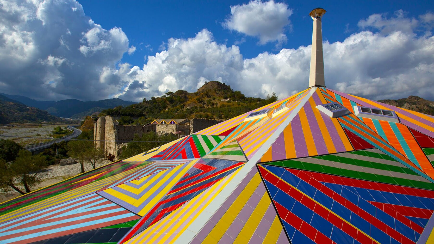 Borghi ڈی'italia / Mammola ال pesce Stocco - Mammola | Secret World Trip Planner