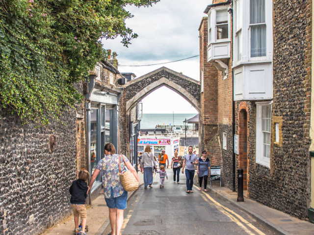 cầu thang rộng - Broadstairs | Secret World Trip Planner