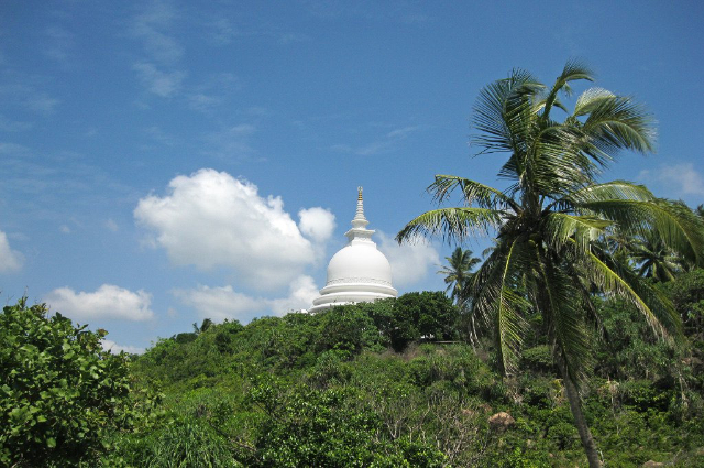 Unawatuna Friedenspagode - Unawatuna | Secret World Trip Planner