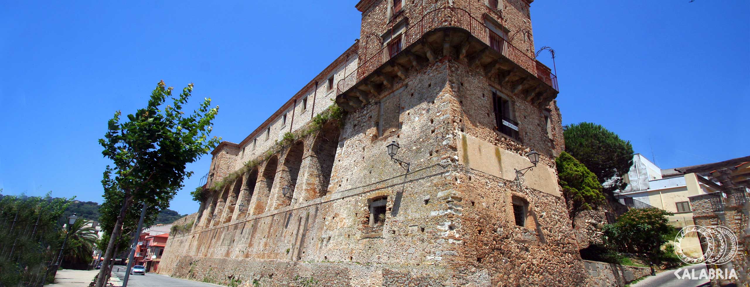 Nicotera: Normandisch Kasteel