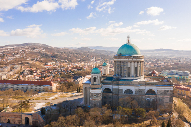 Basilikan i Esztergom - Esztergom | Secret World Trip Planner