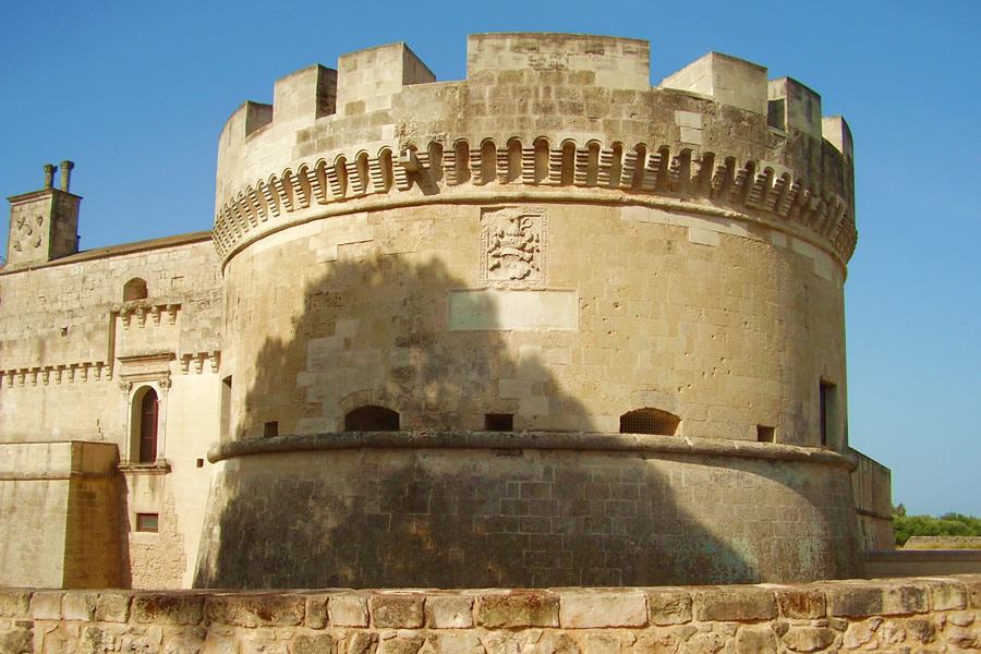 Acaya, la ville fortifiée - Acaya | Secret World Trip Planner