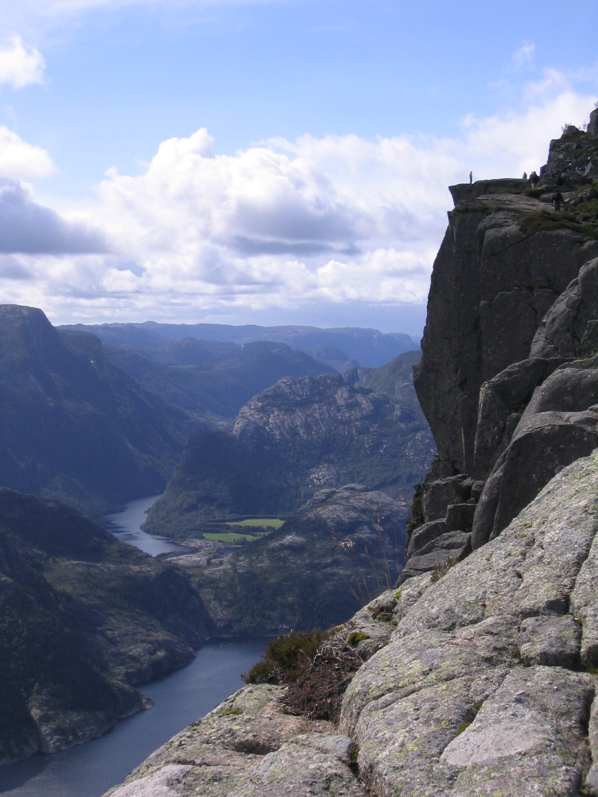 Preikestolen, kancele: klints ar skatu uz Lysefjord - 4110 Forsand | Secret World Trip Planner