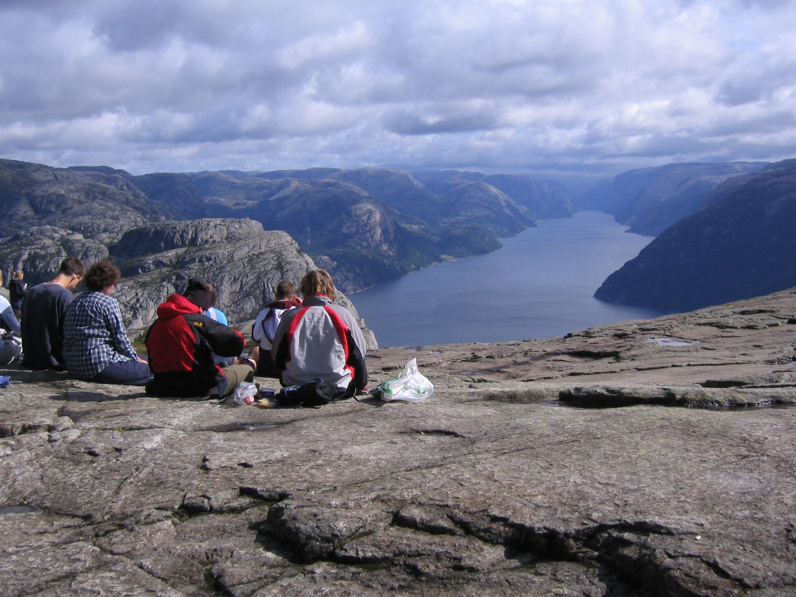 Preikestolen, kancele: klints ar skatu uz Lysefjord - 4110 Forsand | Secret World Trip Planner