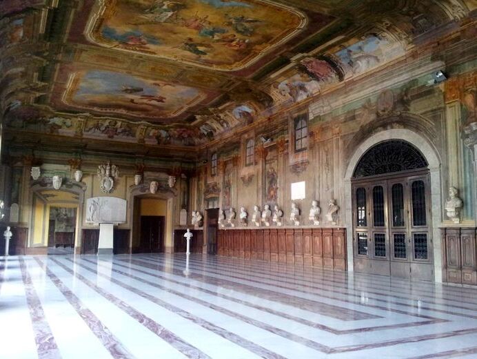 Nápoly: Castel Capuano egy rejtett gyöngyszem - Napoli | Secret World Trip Planner