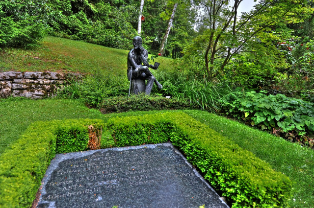 Tanah Perkuburan Fluntern - Zürich | Secret World Trip Planner