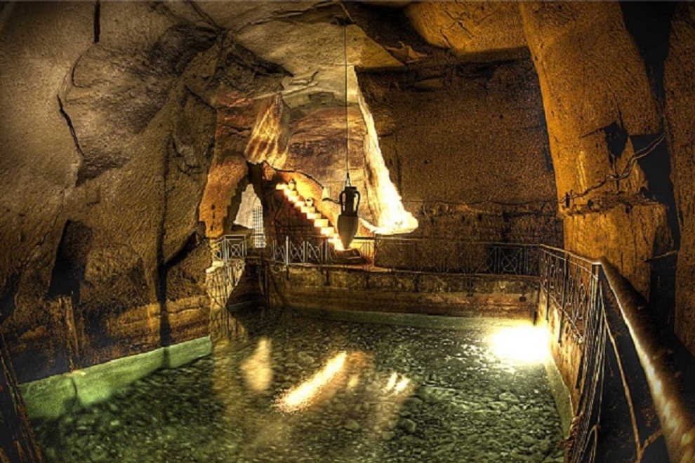 Napoli Sotterranea (Nápolyi Metró)