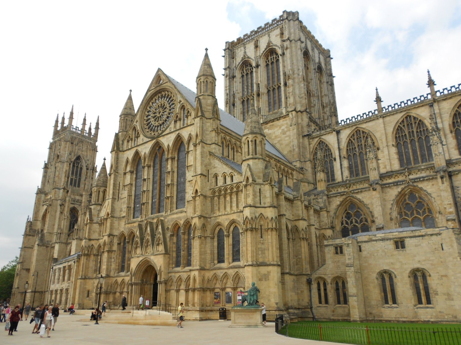 York is a walled city with a rich heritage - York | Secret World Trip Planner