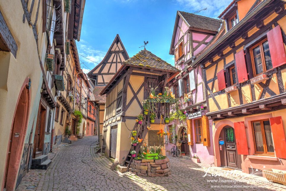 किसी भी अन्य के विपरीत एक फ्रांसीसी गंतव्य - Eguisheim | Secret World Trip Planner