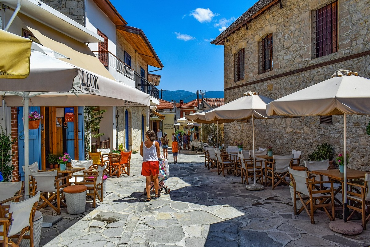 Népszabadság-Omodos a Borfalvak körzetében - Omodos | Secret World Trip Planner