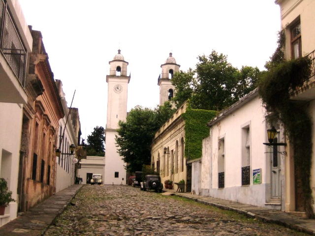 വാഴ്ത്തപ്പെട്ട കൂദാശയുടെ പള്ളി - Colonia Del Sacramento | Secret World Trip Planner