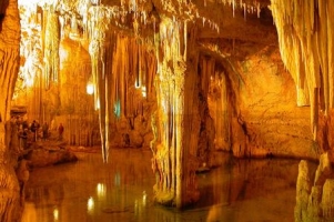 Die Höhlen von Pertosa-Secret-World
