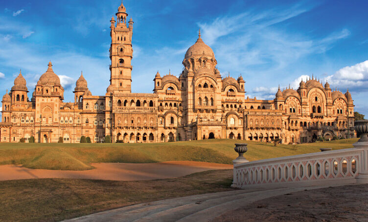 Palača Lakshmi Vilas u Vadodari - Vadodara | Secret World Trip Planner