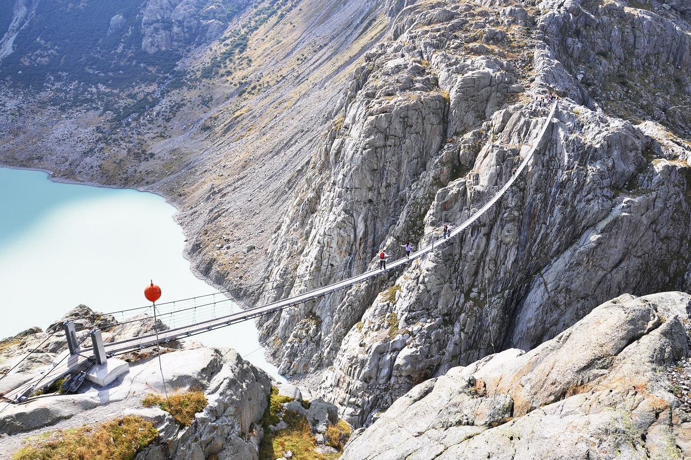 Trift híd az Alpok szívében - Gadmen | Secret World Trip Planner