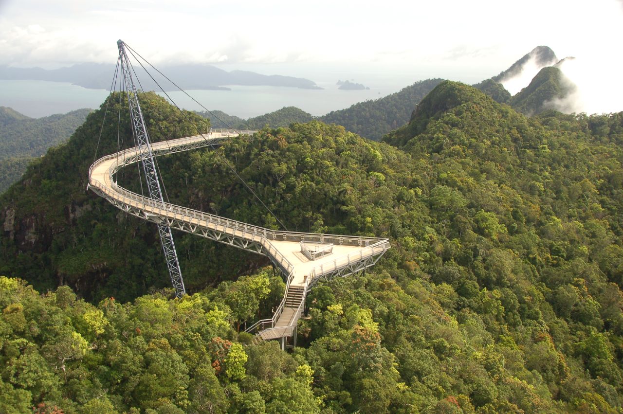 兰卡威天桥 - Langkawi | Secret World Trip Planner