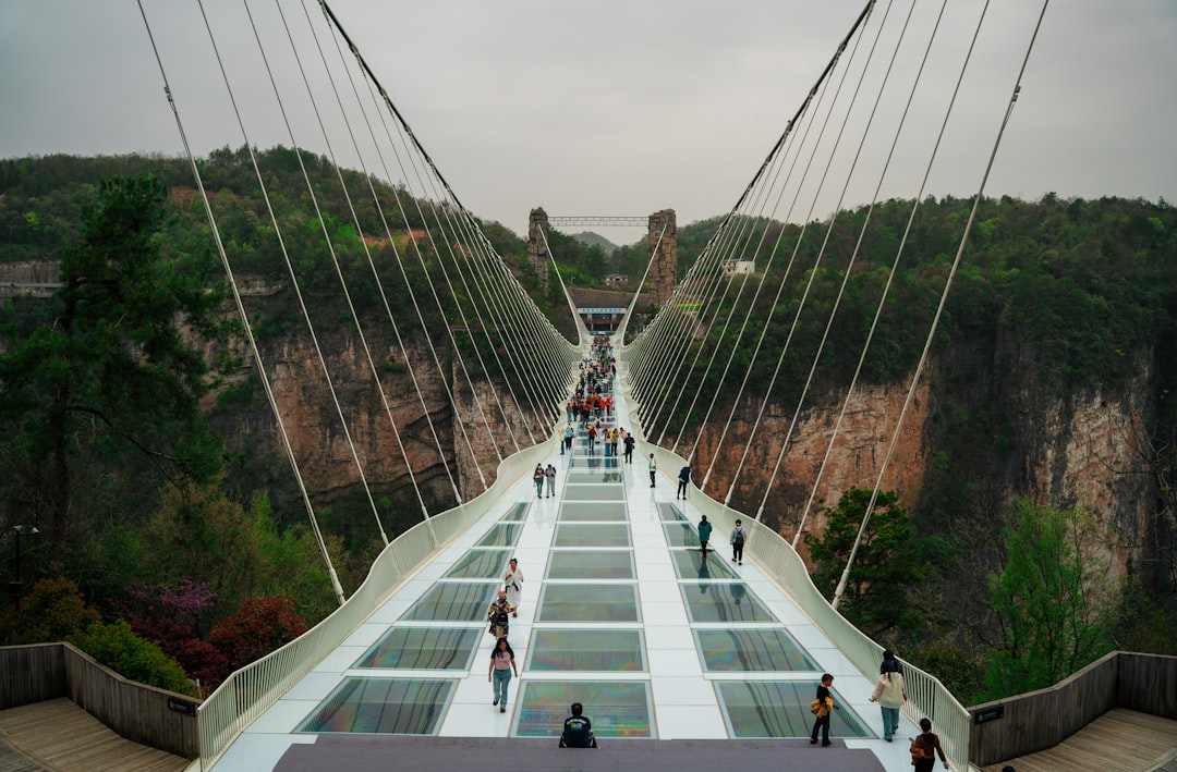 張家界ガラス橋 - Zhangjiajie Shi | Secret World Trip Planner