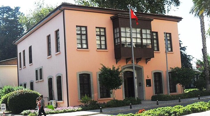 Atatürk Rumah - Süleyman Seba Cd. No:38 | Secret World Trip Planner