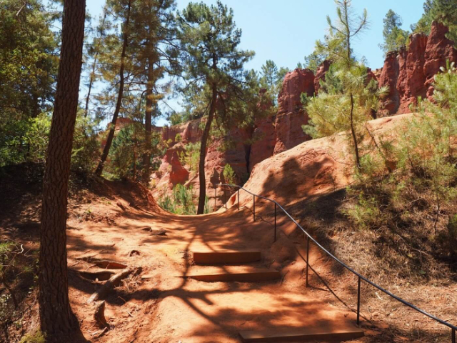 Пътеката на охра - Le Sentier des Ocres | Secret World Trip Planner