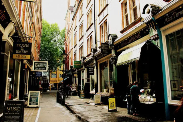 सेसिल कोर्ट - Cecil Ct | Secret World Trip Planner