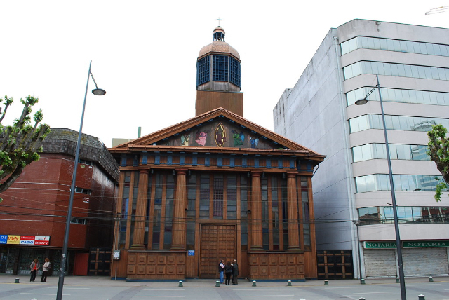 Kathedrale von Puerto Montt - Puerto Montt | Secret World Trip Planner