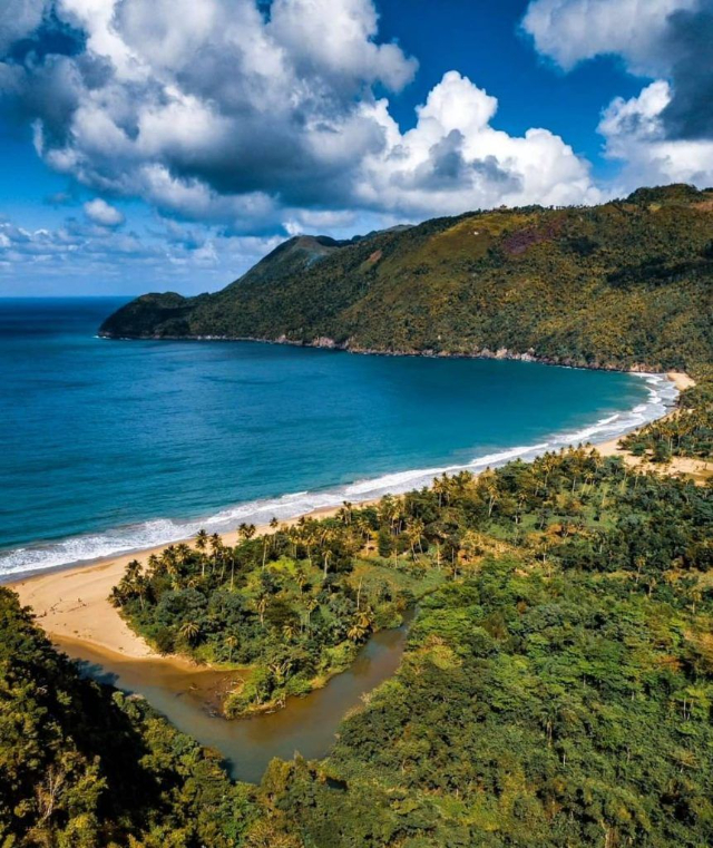 ਏਲ ਵੈਲੇ ਬੀਚ, - Playa El Valle | Secret World Trip Planner