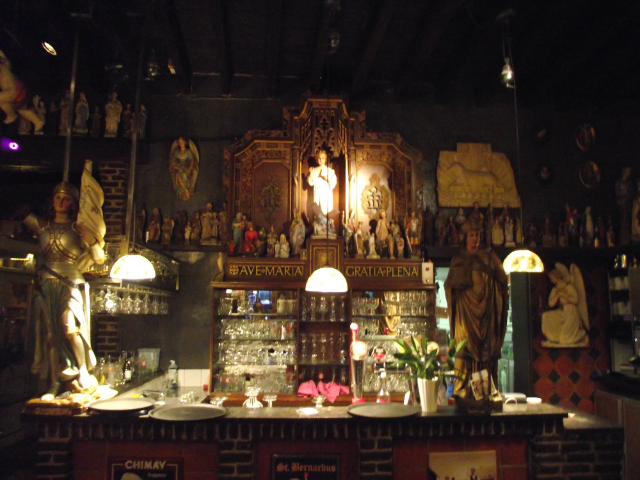 L'Elfde Gebod i el manament 11 - Antwerpen | Secret World Trip Planner