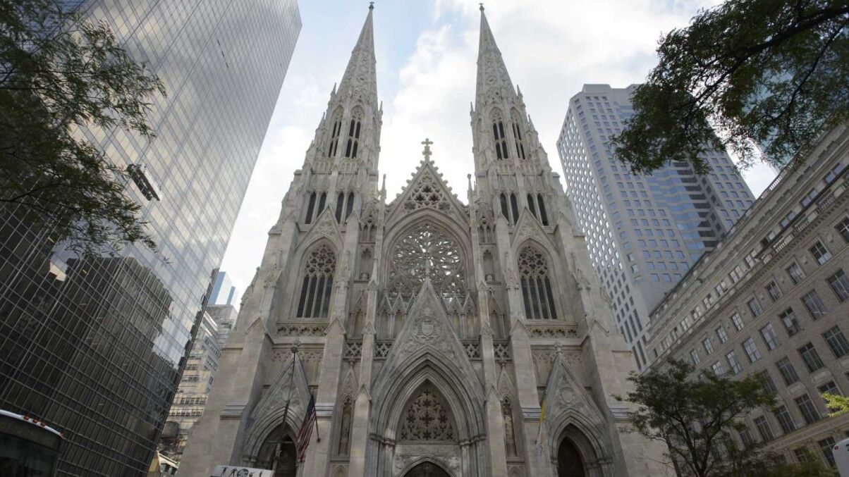 წმინდა პატრიკ ტაძარი New York - New York | Secret World Trip Planner