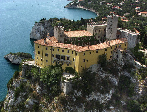 Hrad Duino - Duino | Secret World Trip Planner