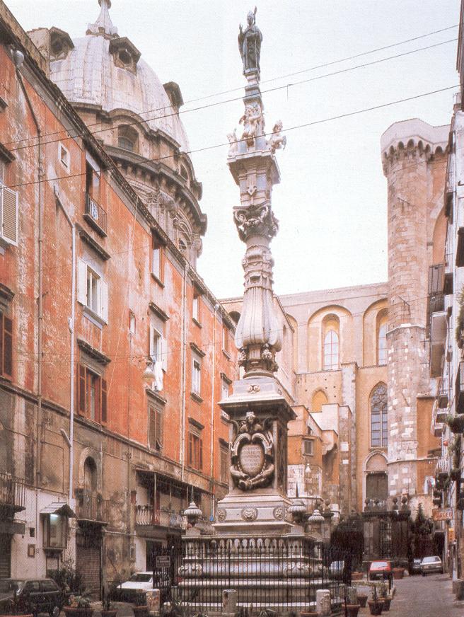 Obelisk au Spire ya San Gennaro - Napoli | Secret World Trip Planner