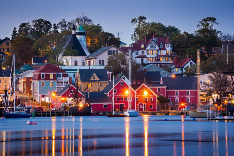 Gamla stan i Lunenburg - Lunenburg | Secret World Trip Planner