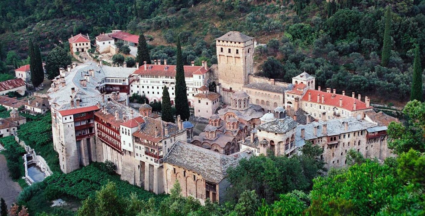 El monasterio de Hilandar en Serbia - Agio Oros | Secret World Trip Planner