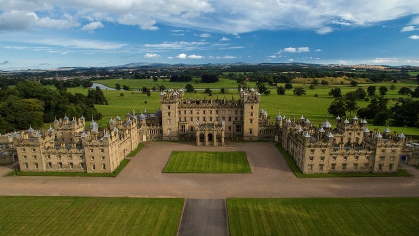 Vloeren kasteel in Roxburghshire - Roxburghe Estates Office | Secret World Trip Planner