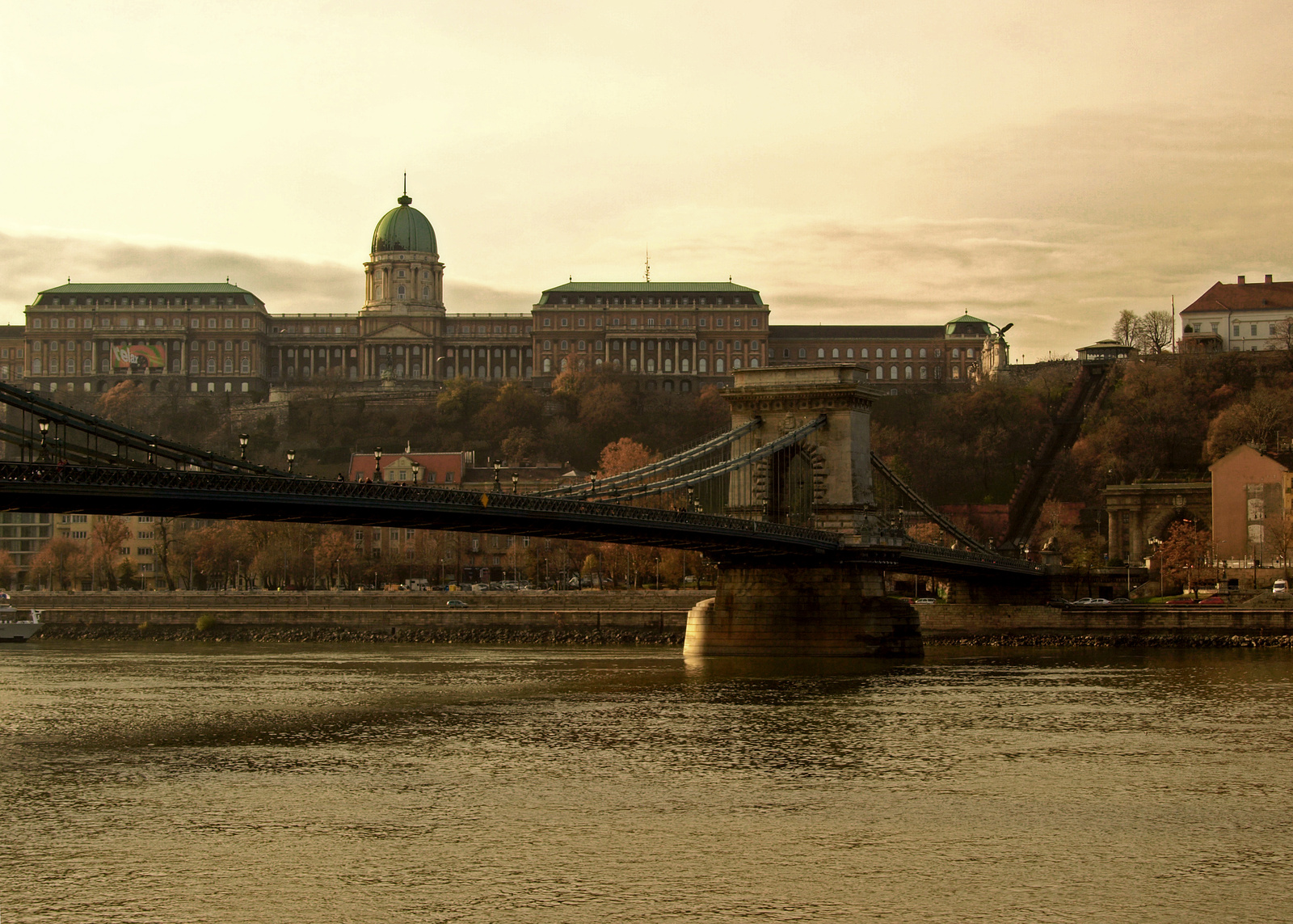 Místo UNESCO v Budapešti: hrad Buda - Budapest | Secret World Trip Planner