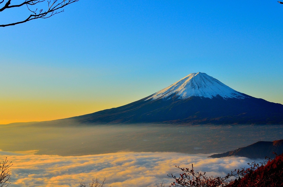 אגם בומבה והנוף היפה של מג ' לה - Lago di Bomba | Secret World Trip Planner