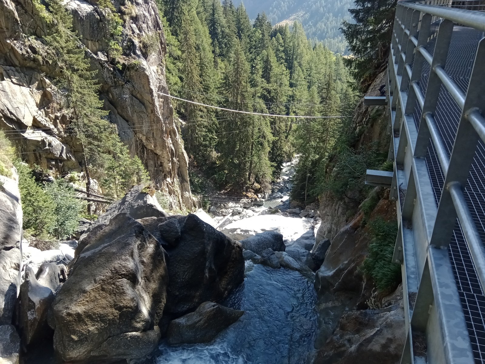 Francia: Cascata Bérard - Vallorcine | Secret World Trip Planner