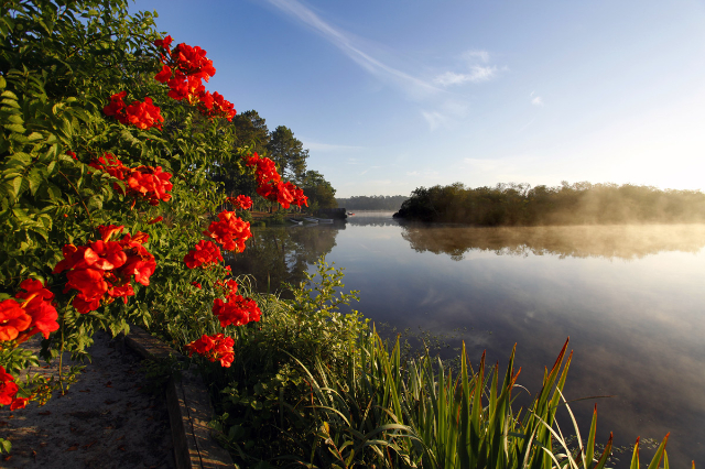 Il Lago Aureilhan e Winston Churchill - Aureilhan | Secret World Trip Planner
