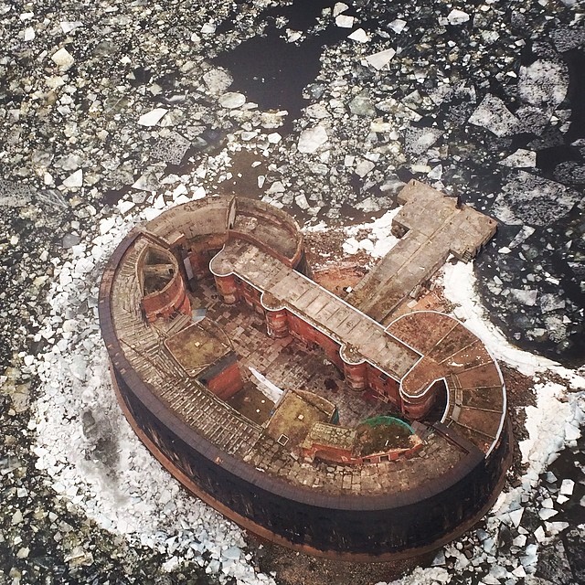 波罗的海的亚历山大堡