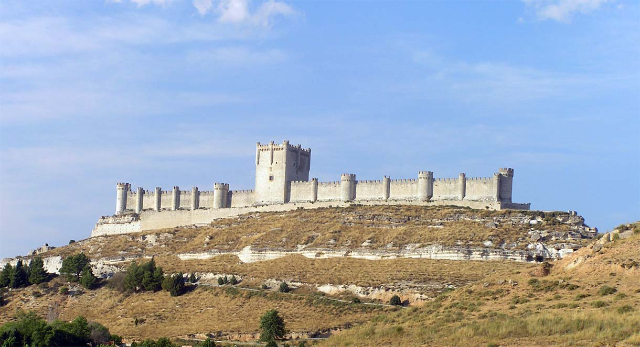 Castell de Penafiel - 47300 | Secret World Trip Planner