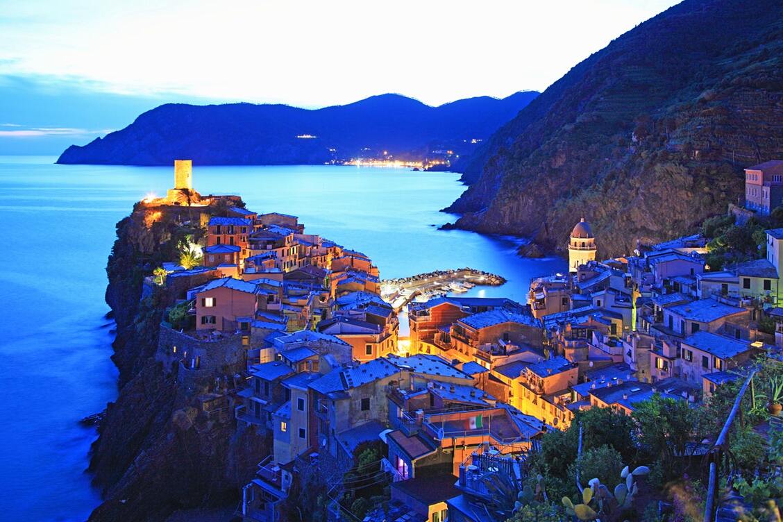 Vernazza: Eine der fünf schönen Städte der Cinque Terre - Vernazza | Secret World Trip Planner
